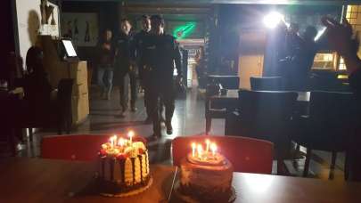 ‘Bıçaklı kavga var’ diye çağırdılar! Polislere sürpriz yaptılar