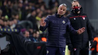 İsmail Kartal gönderilecek isimleri tek tek açıkladı! 12 futbolcu yolcu