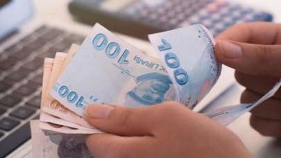 Emeklilerin bayram ikramiyesi ödemeleri başlıyor