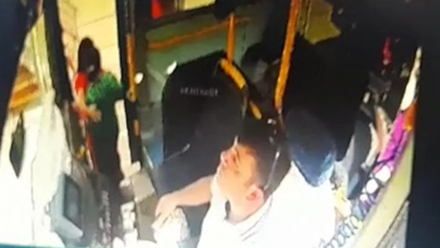 Fenalaşan yolcusunu güzergahını değiştirip hastaneye götürdü