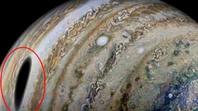 Dev gölge görüntülendi! Bilim dünyasını şaşırtan olay