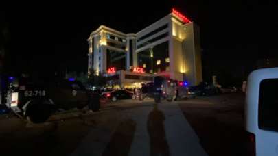 Diyarbakır’da otomobil tarandı! Ölüler ve yaralılar var