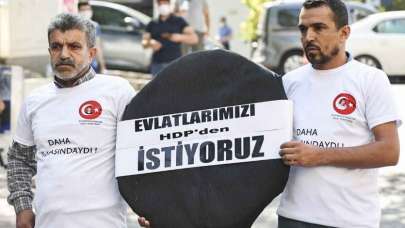 Evlat nöbeti tutan babalar Ankara'da