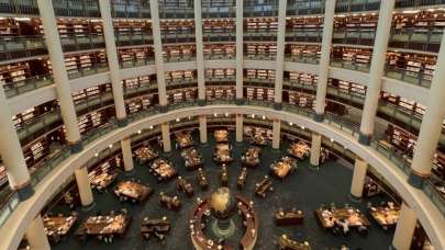 Millet Kütüphanesi'nden 56 ülkeye kitap bağışı