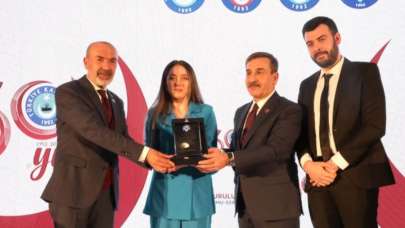 Türkiye Kamu-Sen, yılın annesini seçti: Nisa Mihriban'ın süt annesi Büşra Durmaz