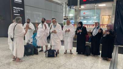 2 yıl aradan sonra ilk umre kafilesi yola çıktı