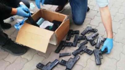 Polis şaşırdı! Çorap kutusundan çıkanlar şoke etti