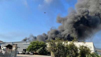 Hatay'da antrepo yangını: Müdahale sürüyor