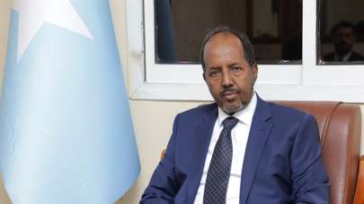 Somali Cumhurbaşkanı Mahmud, görevine resmen başladı