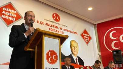 MHP'li Osmanağaoğlu'ndan Davutoğlu'na: Adamlıktan çok uzaktasın