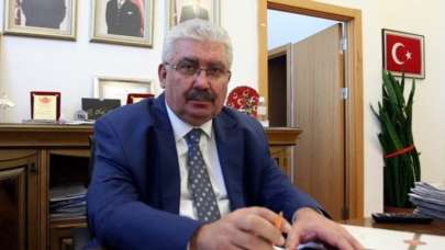 Davutoğlu 10 yaşlarında bir çocuğun zekâ ve hafızasına sahip