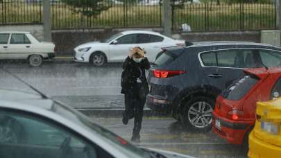 Ankara Valiliği'nden yeni uyarı: Öğleden sonra kuvvetli yağış bekleniyor