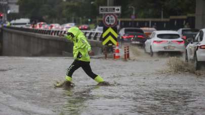 Valilik'ten Ankara'ya yeni uyarı: Sel, fırtına ve doluya dikkat