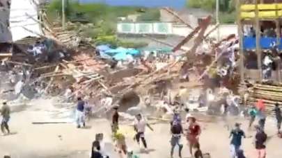 Kolombiya'da boğa güreşi festivalinde tribün çöktü