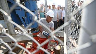 Bakan Dönmez: Adana'da yıl sonuna kadar 8 kuyu daha açacağız