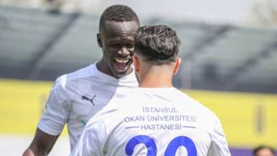 Fenerbahçe sürpriz ismin lisansını çıkarttı