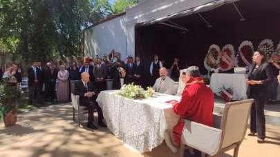 Taytak ailesinin mutlu günü