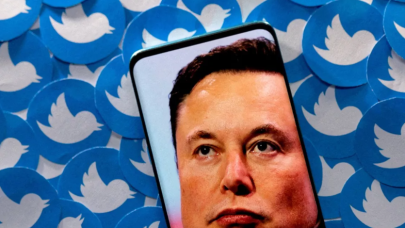 Elon Musk'tan Twitter hamlesi