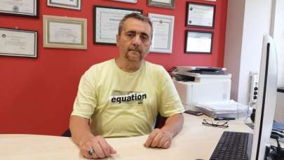 Depremin yeri ve şiddetini açıkladı! 'Bu sessizlik beni çok korkutuyor'