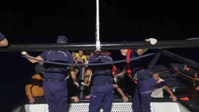 Marmaris’te 56 düzensiz göçmen kurtarıldı