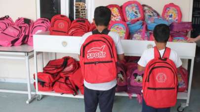 2 BİN ÖĞRENCİYE ÇANTA VE KIRTASİYE DESTEĞİ