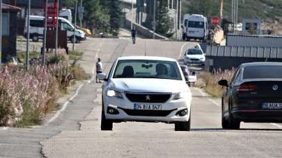 Araçlar bu yolda rampa yukarı kendi kendine gidiyor! O ilimizde büyük şaşkınlık
