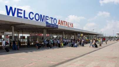 Antalya'ya gelen yabancı turist sayısı 11 milyonu aştı