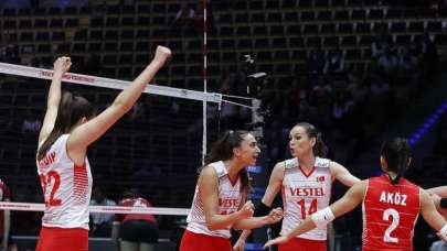 "Filenin Sultanları" FIVB Dünya Kadınlar Voleybol Şampiyonası'nda çeyrek finale yükseldi