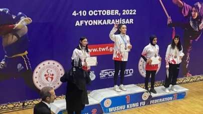 Sıla Zeynep Turan’ın ‘Bozkurt’lu sevinci rahatsız etti! Federasyon Başkan vekilinden çirkin müdahale