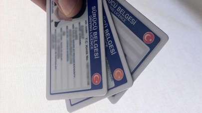 Süre doldu doluyor! Sürücü belgesi olanlar dikkat