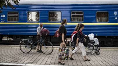 Ukrayna'nın Herson kentindeki siviller tahliye ediliyor