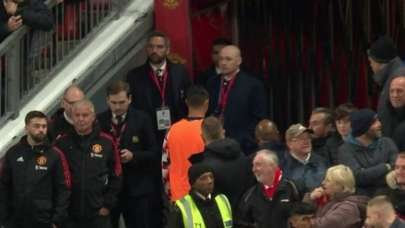 Ronaldo öyle bir tepki verdi ki! Maç bitmeden...