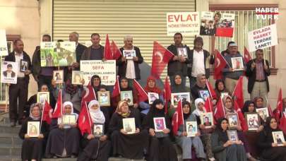 Diyarbakır Anneleri'nin oturma eylemine bir aile daha katıldı