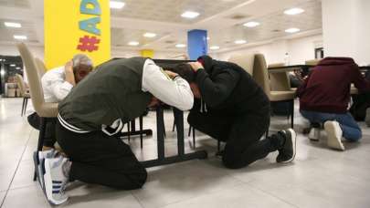 "Çök-kapan-tutun" tatbikatı nasıl yapılacak? AFAD Başkanı açıkladı...