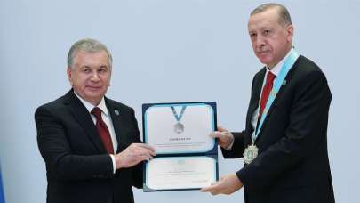 Cumhurbaşkanı Erdoğan'a "Türk Dünyası Ali Nişanı"