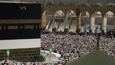 Hac ve umre seyahatleriyle ilgili önemli gelişme! Resmi Gazete'de yayımlandı...