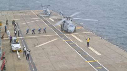 Helikopterler LHD ANADOLU gemisine konuşlandı