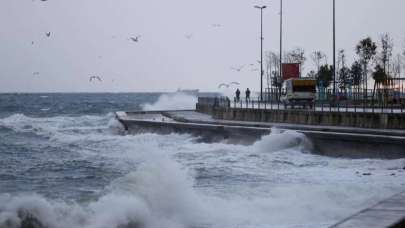 Ege Denizi'nde fırtına uyarısı