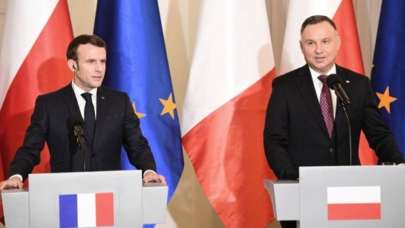 Polonya lideri fena tuzağa düştü