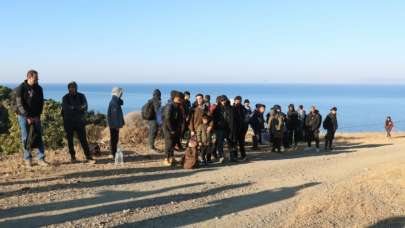 İzmir'de 442 kaçak göçmen yakalandı, 7 organizatör tutuklandı