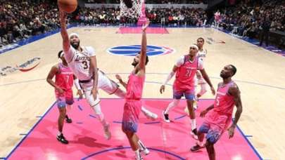 Lakers, Anthony Davis'in 55 sayısıyla kazandı