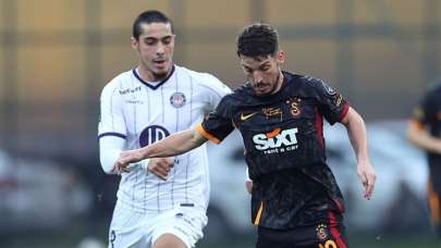 Galatasaray Toulouse'u 2 golle geçti