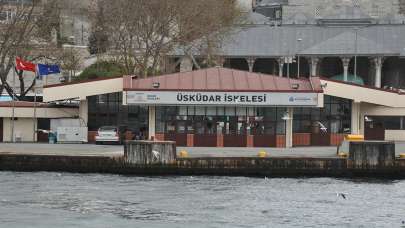 Üsküdar İskelesi'nde şaşırtan görüntü! Vatandaşlar fark etti
