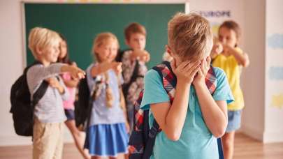 Çocuğunuz okula gitmek istemiyor mu? Perde arkasında bu olabilir!  