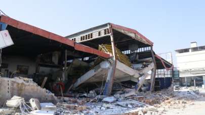 Depremin ardından acı görüntü! Hepsi yerle bir oldu