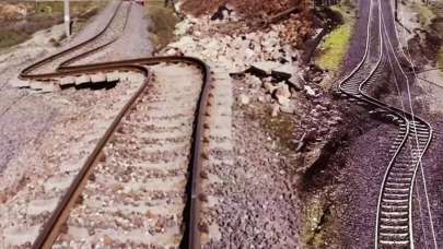 Raylar tel gibi büküldü: Bu çok büyük bir güç