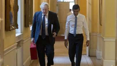 Eski İngiltere Başbakanı Boris Johnson'ın çıkışı olay oldu! Halefi Rishi Sunak'a flaş uyarı verdi!