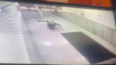 Depremden kaçarken kalça kemiğini kırdı...O anlar kameralara yansıdı