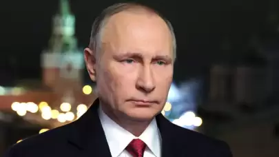 Putin'den açık tehdit! Bakın o çantaların sırrı ne?