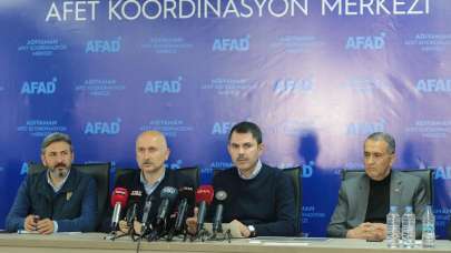 Bakan Karaismailoğlu: Geçici yaşam alanlarımızla vatandaşlarımızı bir nebze rahatlatmak istiyoruz